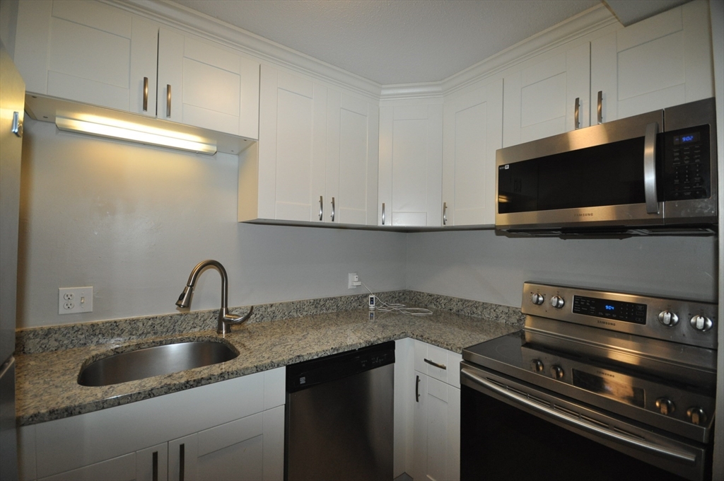 1186 Worcester Road, Unit 620 Framingham, MA 01702 - Photo 1 of 22