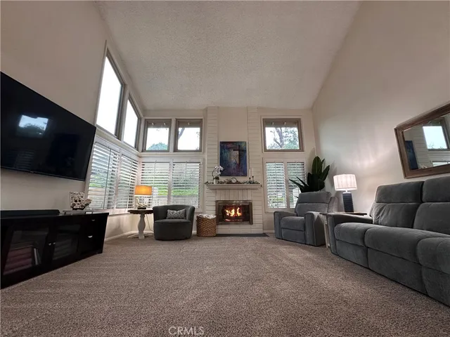 $999,999 | 8321 Milano Drive, Huntington Beach, CA 92646