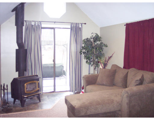 14 Parker Road Pembroke, MA 02359 - Photo 3 of 21 Gallery Image 3
