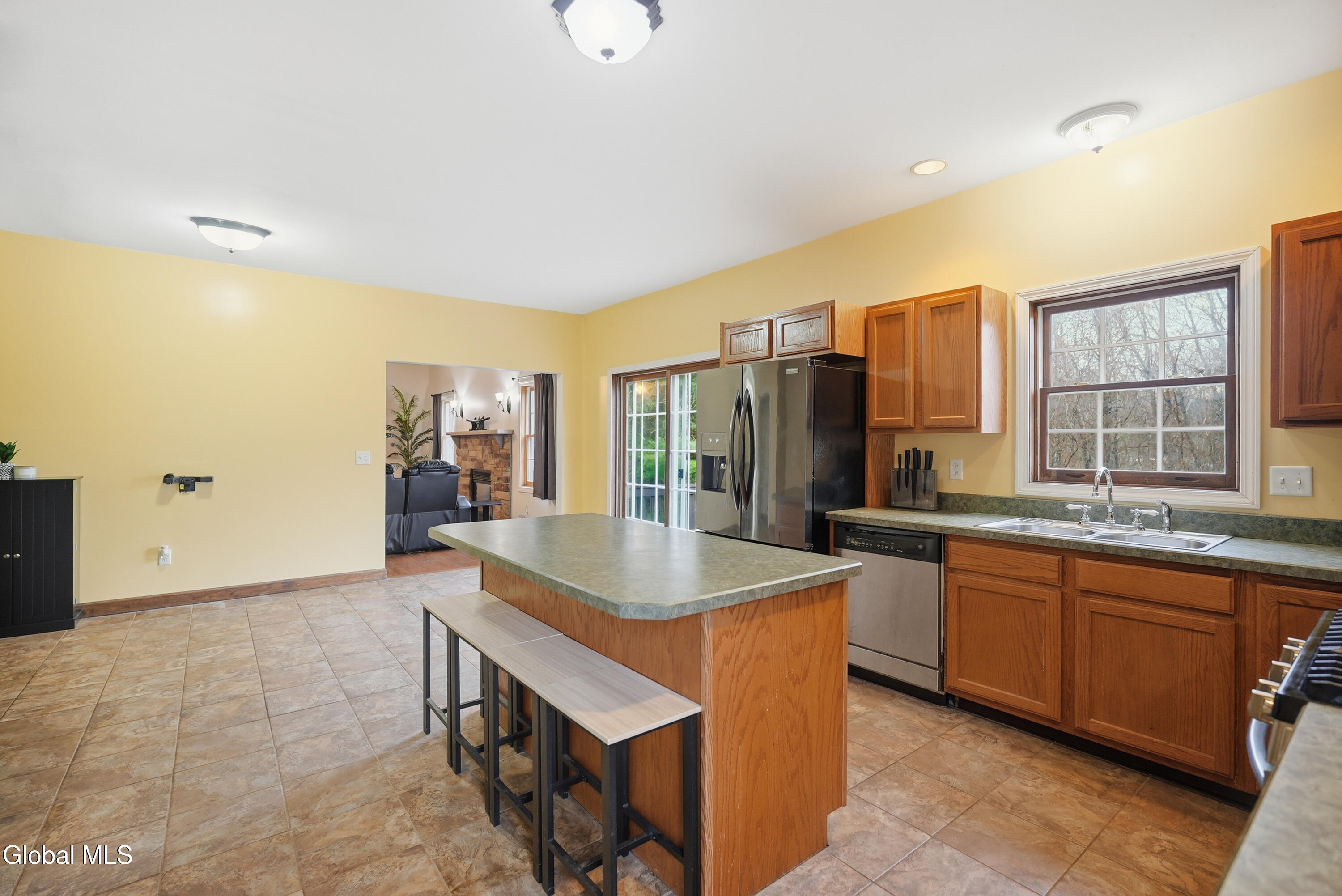 114 Stone Quarry Road Halfmoon, NY 12065 - Photo 12 of 55 DSC07789
