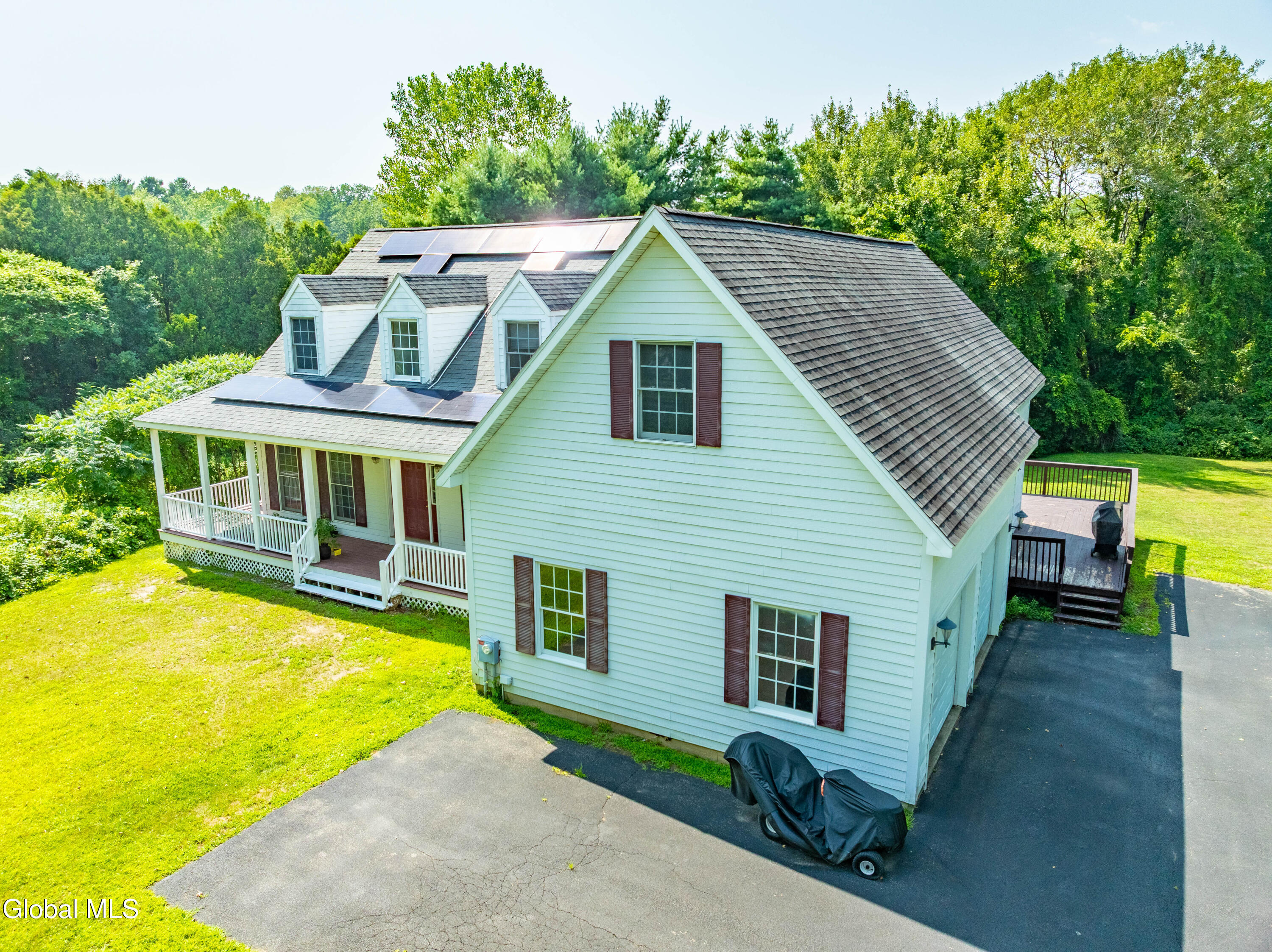 114 Stone Quarry Road Halfmoon, NY 12065 - Photo 2 of 55 4