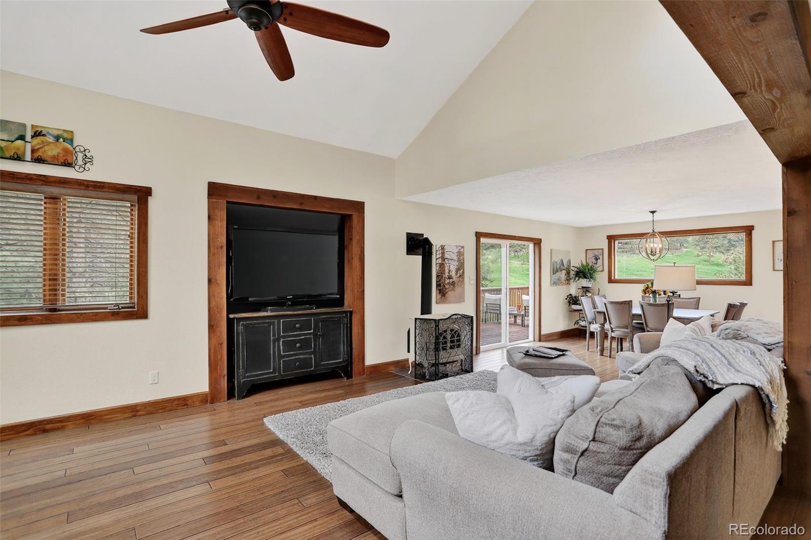 31258 Niakwa Road Evergreen, CO 80439 - Photo 13 of 49 Gallery Image 13