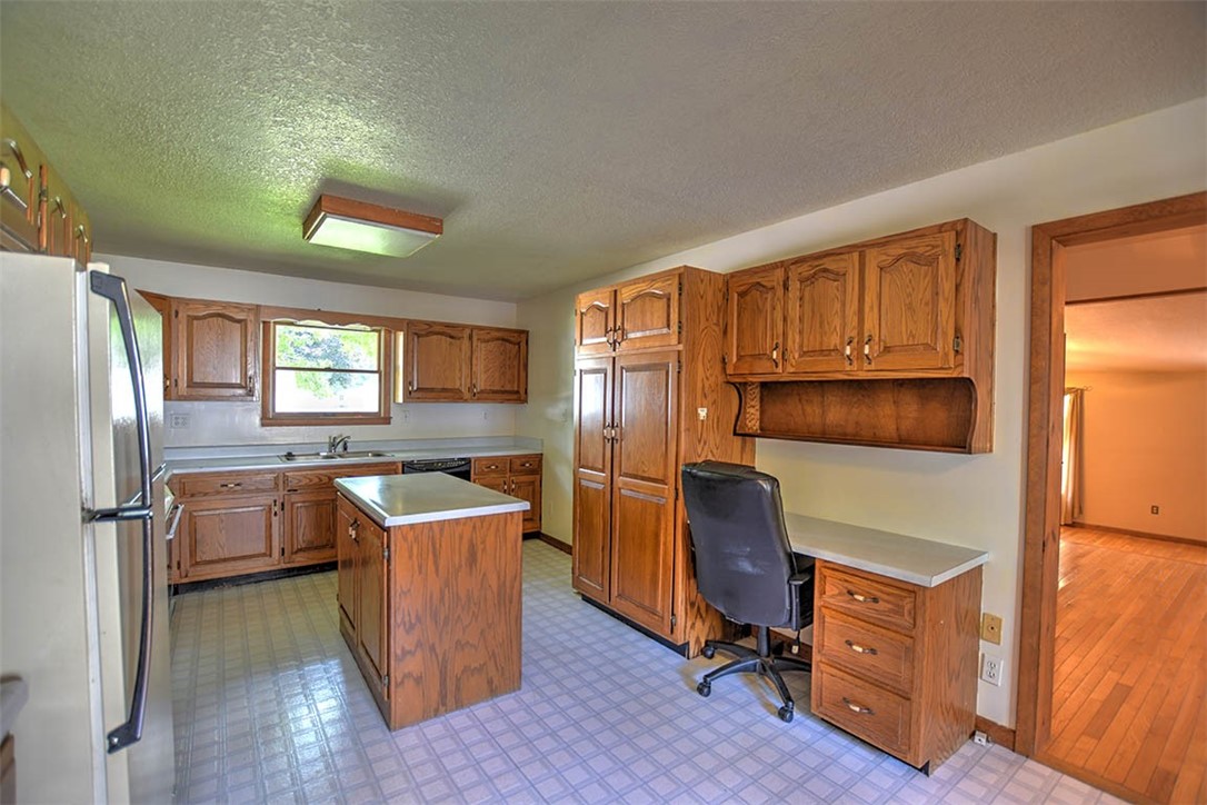 418 West 1st Street Assumption, IL 62510 - Photo 10 of 28