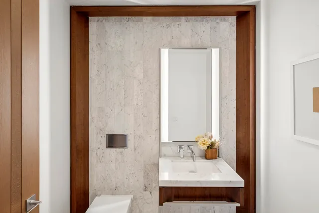 $3,595,000 | 212 West 93rd Street, Unit 7A | Upper West Side