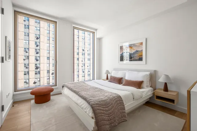 $3,595,000 | 212 West 93rd Street, Unit 7A | Upper West Side