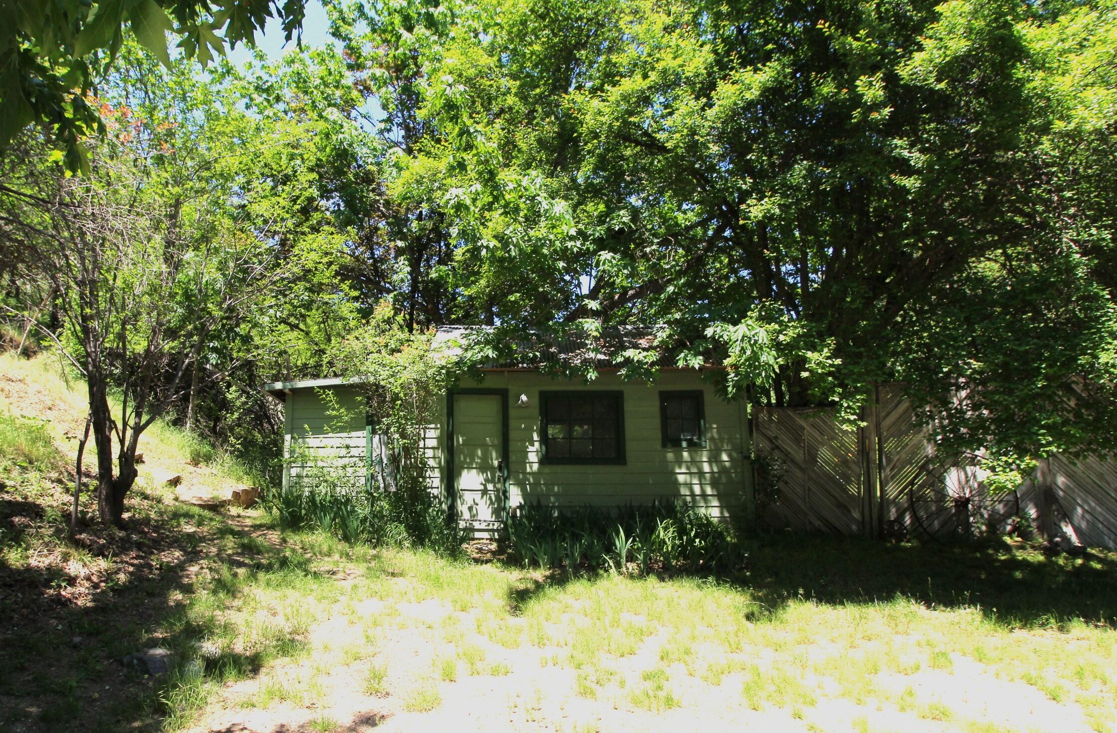 10000 Little Applegate Road Jacksonville, OR 97530 - Photo 38 of 141 Trillium trapper cabin