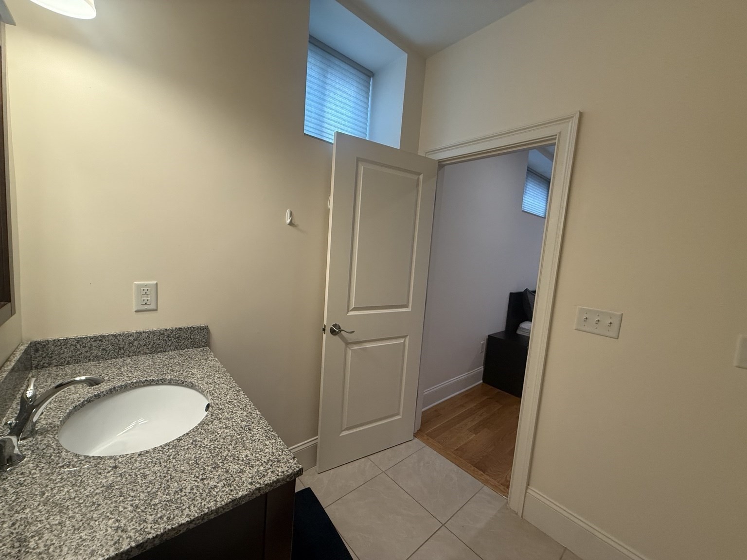 40 Naples Road, Unit B Brookline, MA 02446 - Photo 11 of 12 Gallery Image 11
