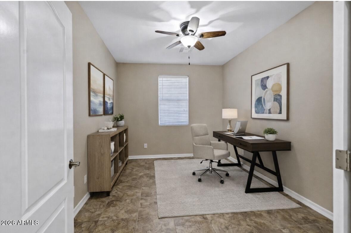 894 South Utilis Drive Gilbert, AZ 85296 - Photo 12 of 37 894 S Utilis Dr