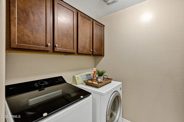 $515,000 | 894 South Utilis Drive, Gilbert, AZ 85296