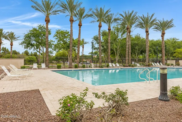 $515,000 | 894 South Utilis Drive, Gilbert, AZ 85296