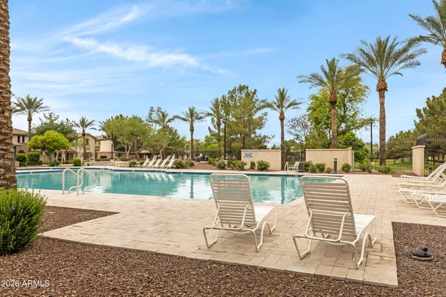 $515,000 | 894 South Utilis Drive, Gilbert, AZ 85296