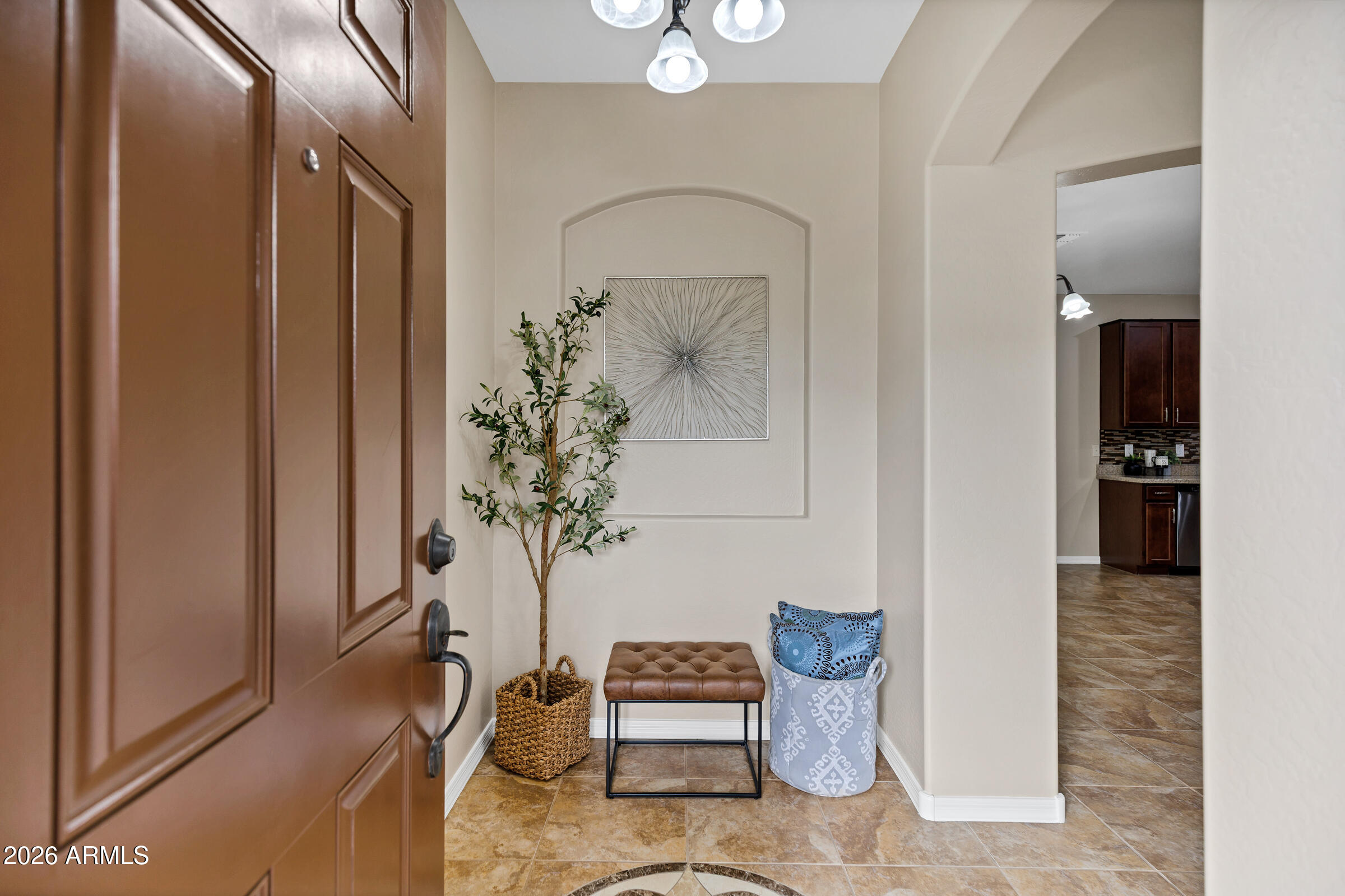 894 South Utilis Drive Gilbert, AZ 85296 - Photo 4 of 37 894 S Utilis Dr-5