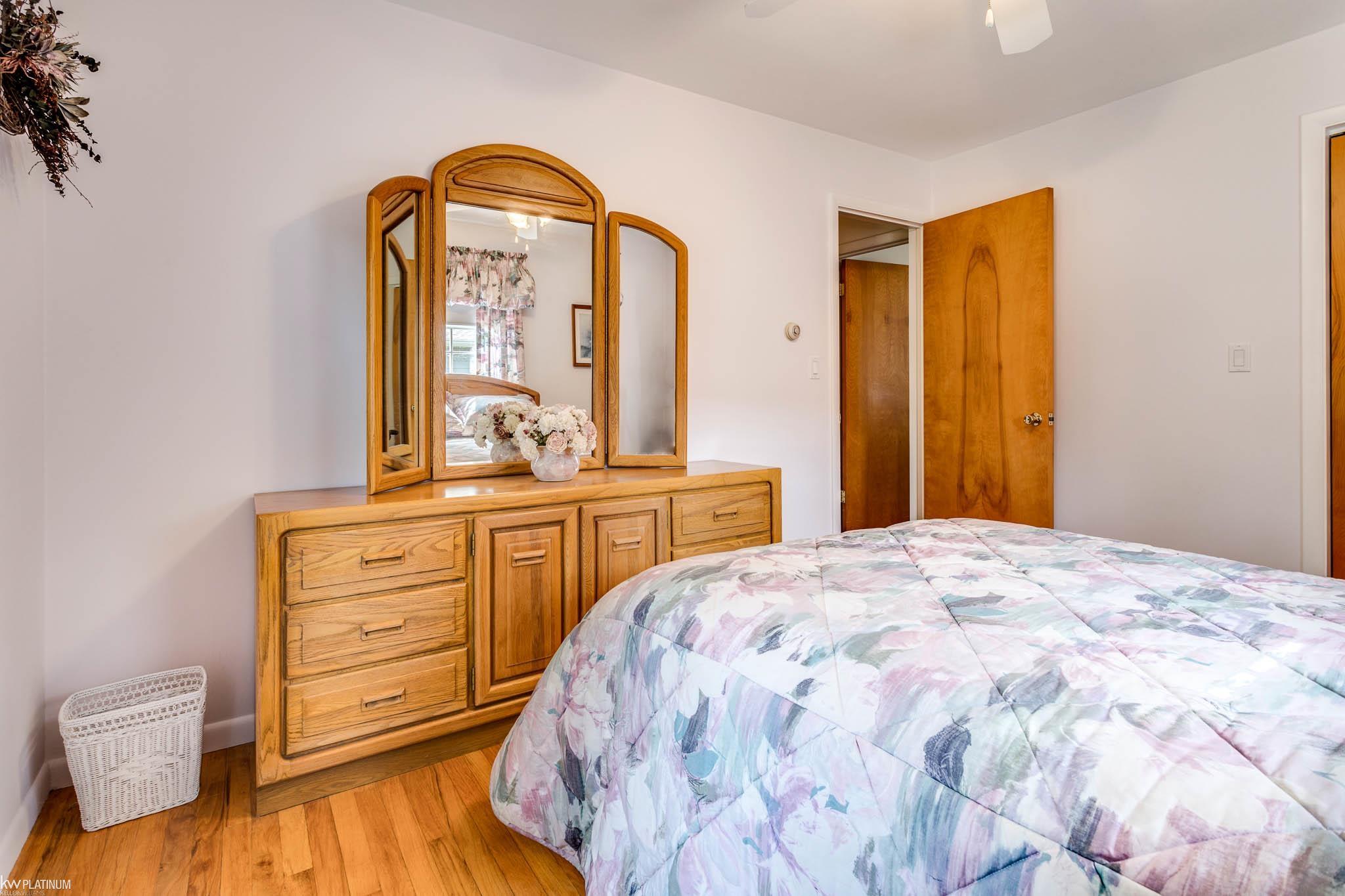 268 George V Croswell, MI 48422 - Photo 18 of 59 Gallery Image 18