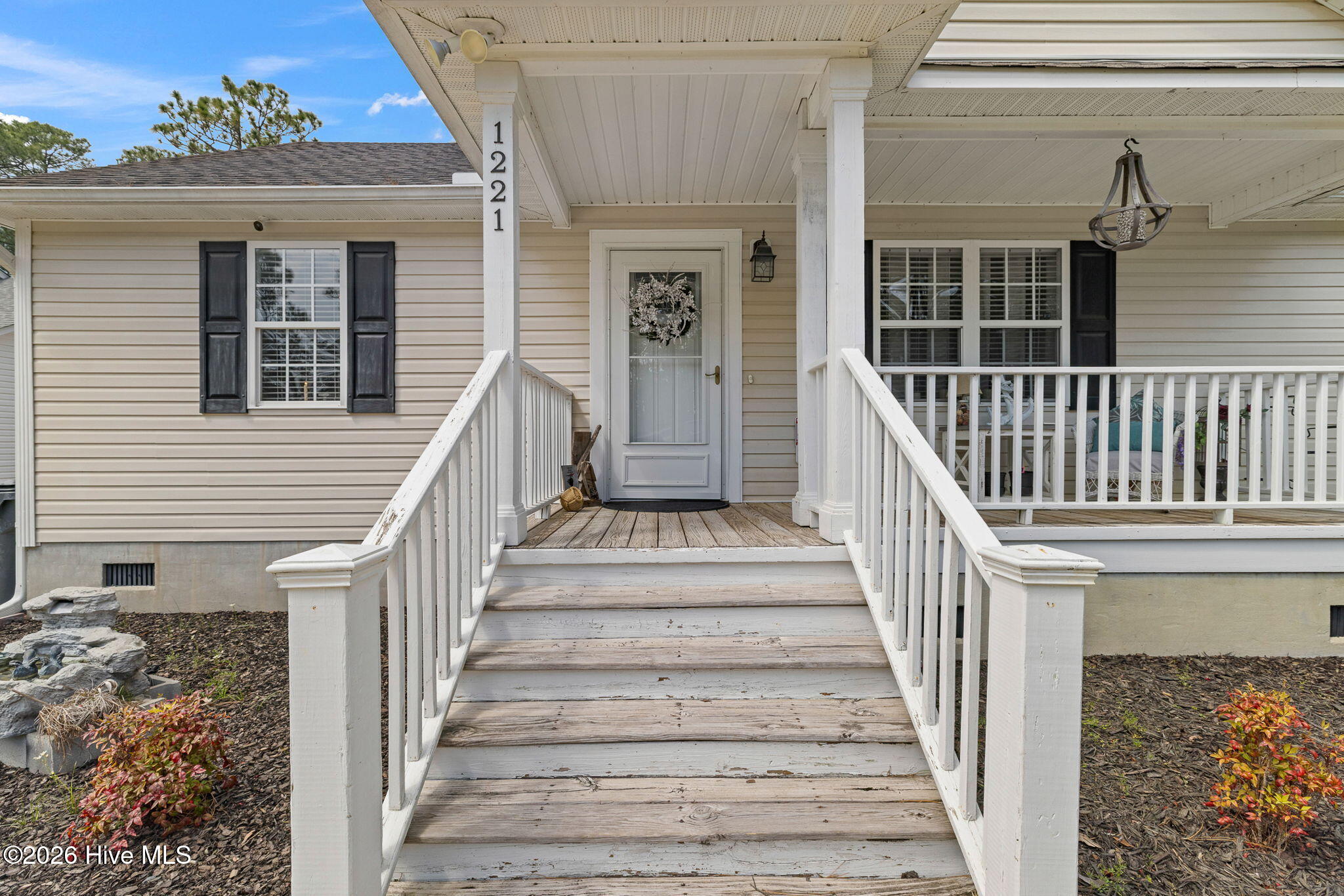 1221 Maple Road Southport, NC 28461 - Photo 6 of 40 Covered Front Porch