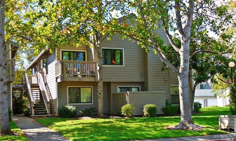 593 Mission Boulevard Santa Rosa, CA 95409 - Photo 1 of 1 a front view of a house with garden