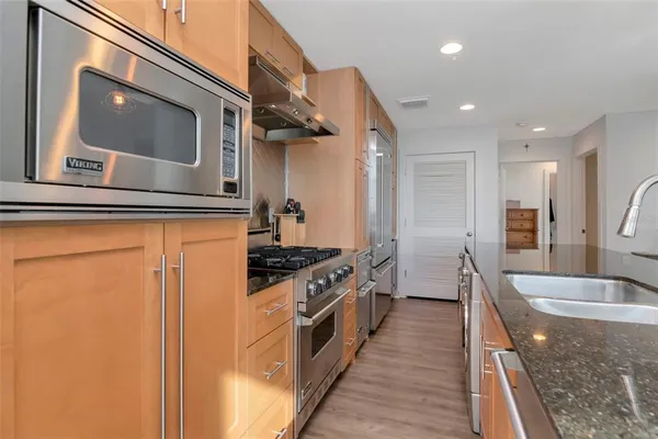 $429,900 | 1208 East Kennedy Boulevard, Unit 914, Tampa, FL 33602