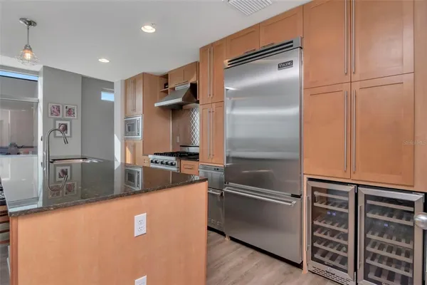 $429,900 | 1208 East Kennedy Boulevard, Unit 914, Tampa, FL 33602
