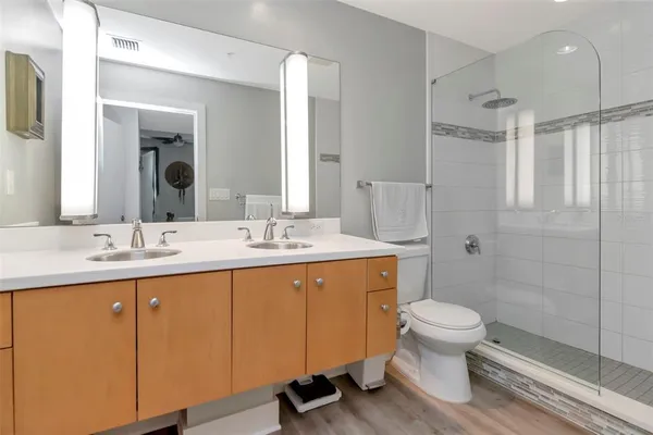 $429,900 | 1208 East Kennedy Boulevard, Unit 914, Tampa, FL 33602