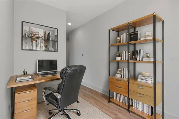 $429,900 | 1208 East Kennedy Boulevard, Unit 914, Tampa, FL 33602