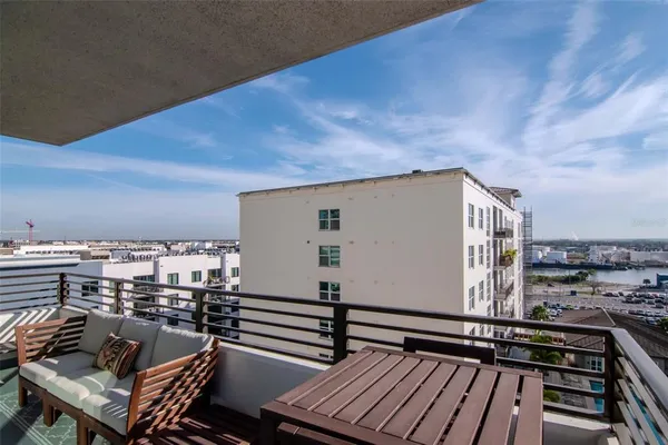 $429,900 | 1208 East Kennedy Boulevard, Unit 914, Tampa, FL 33602