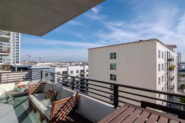 $429,900 | 1208 East Kennedy Boulevard, Unit 914, Tampa, FL 33602