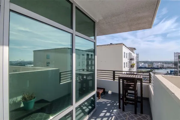 $429,900 | 1208 East Kennedy Boulevard, Unit 914, Tampa, FL 33602
