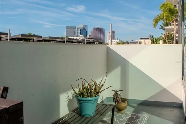 $429,900 | 1208 East Kennedy Boulevard, Unit 914, Tampa, FL 33602