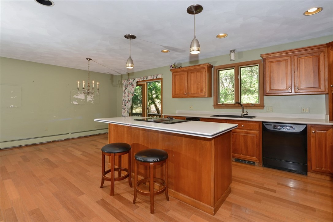 21 Watson Way Little Compton, RI 02837 - Photo 4 of 24 Gallery Image 4