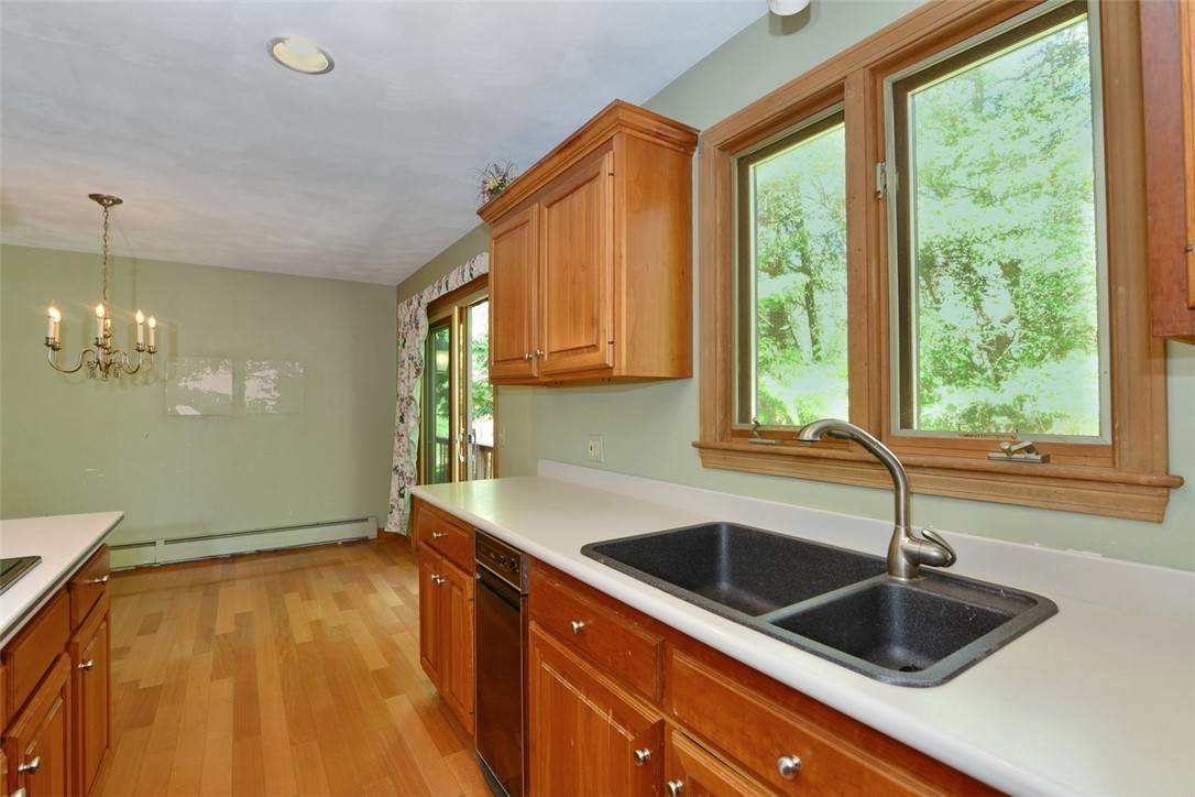 21 Watson Way Little Compton, RI 02837 - Photo 6 of 24 Gallery Image 6