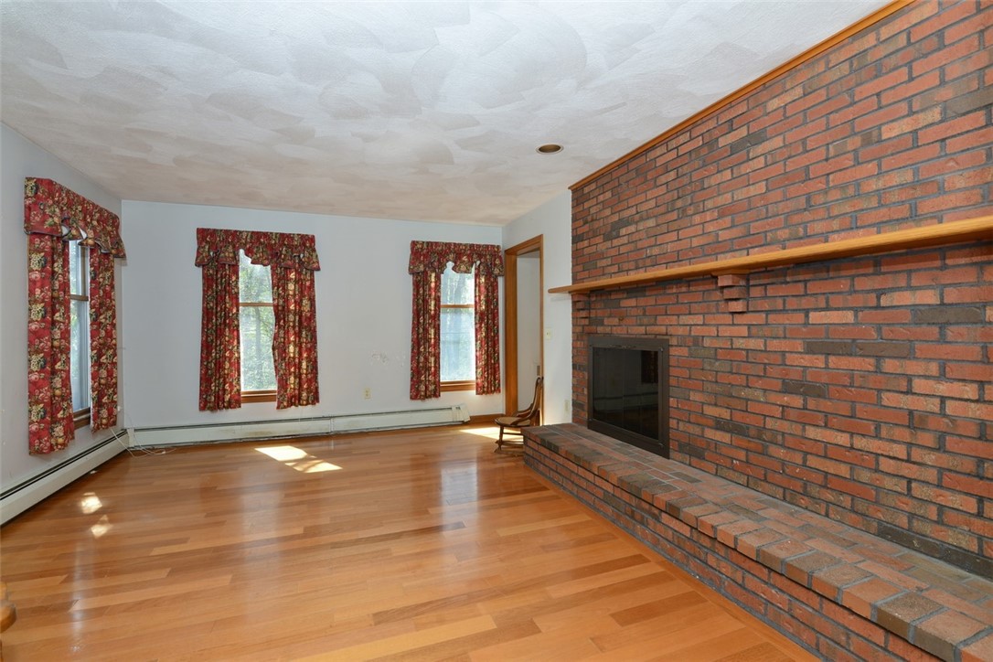 21 Watson Way Little Compton, RI 02837 - Photo 8 of 24 Gallery Image 8