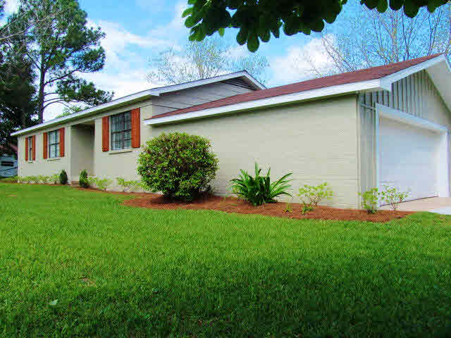 8894 Hillside Circle East Foley, AL 36535 - Photo 1 of 1