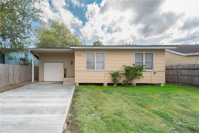 $1,200 | 1018 Dorthy Drive, Corpus Christi, TX 78412