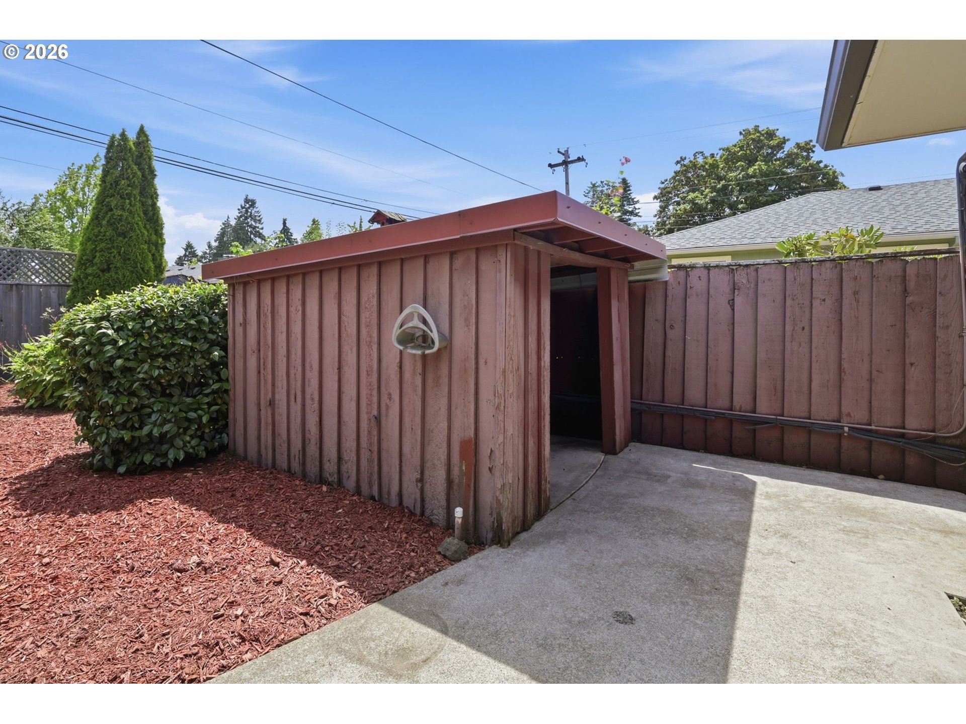 825 Louis Street Eugene, OR 97402 - Photo 40 of 45