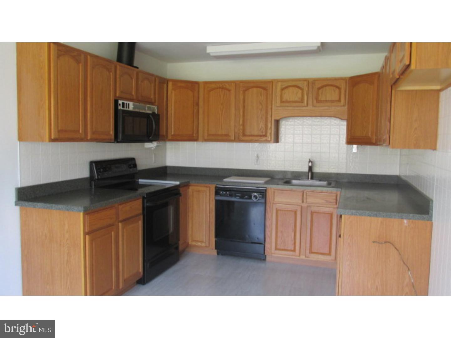 315 Ridge Road Southampton, NJ 08088 - Photo 13 of 24 Kitchen