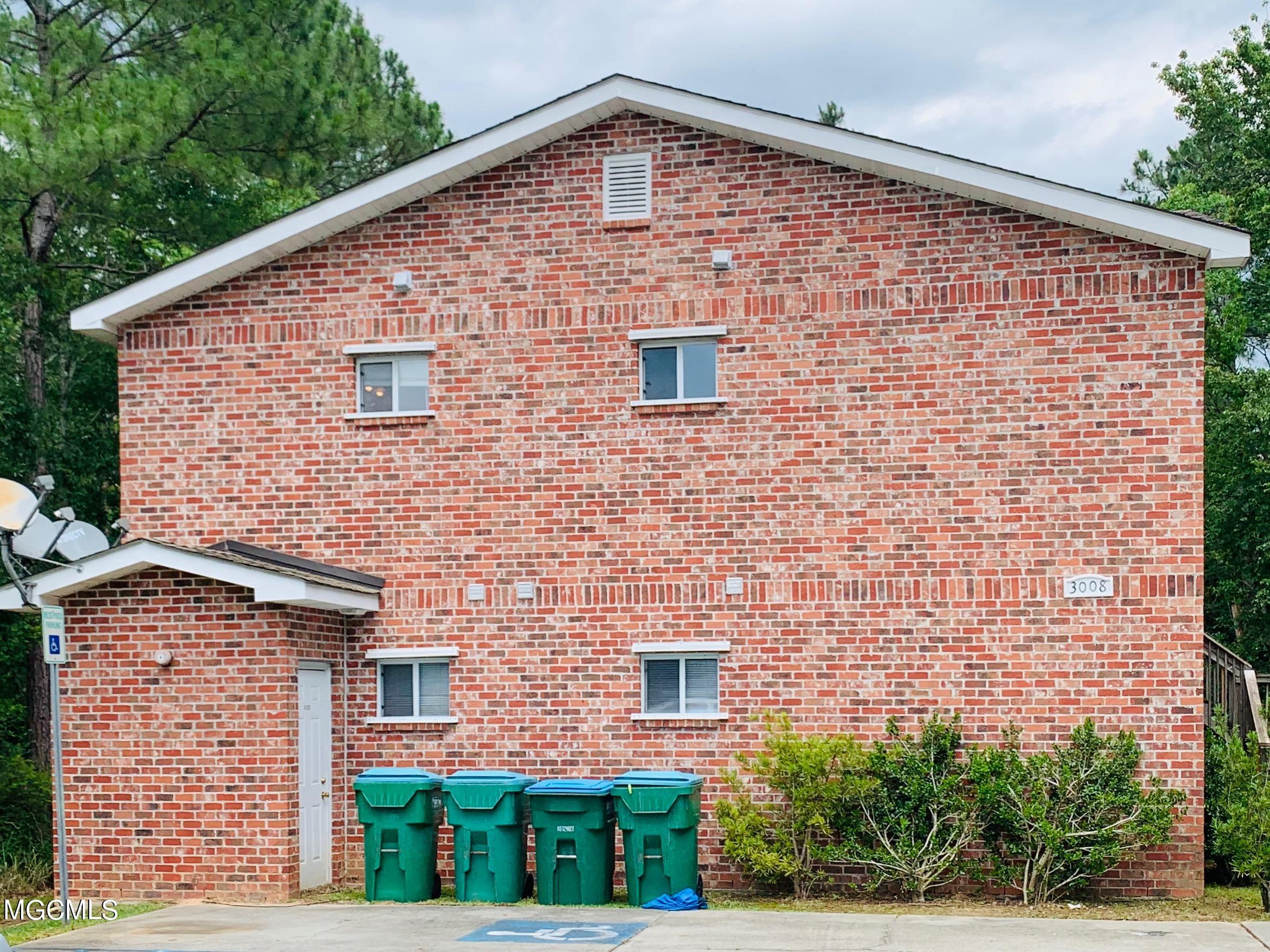 3008 50th Avenue, Unit B Gulfport, MS 39501 - Photo 3 of 13 side