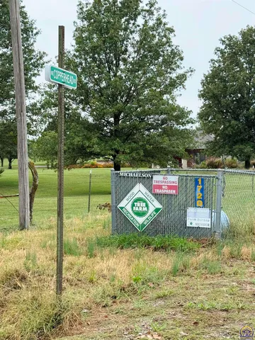 $525,000 | 1720 Northeast 54th Street, Topeka, KS 66617