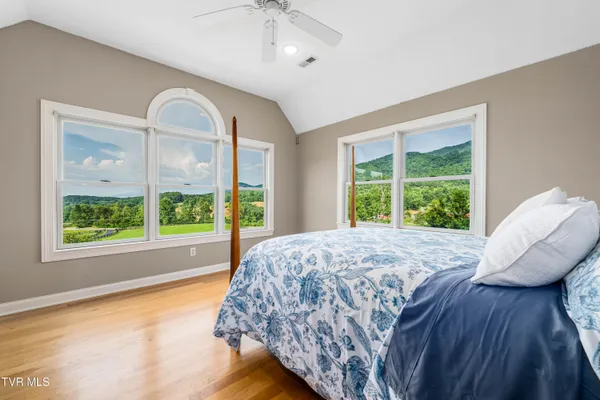 $2,175,000 | 330 Sea Biscuit Court, Johnson City, TN 37604