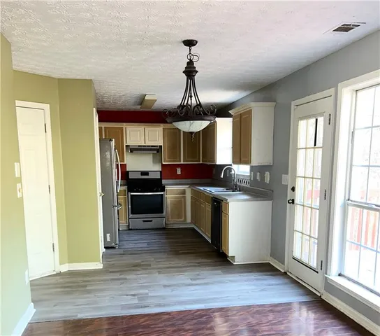 $399,000 | 1600 Magnolia View Court, Norcross, GA 30093