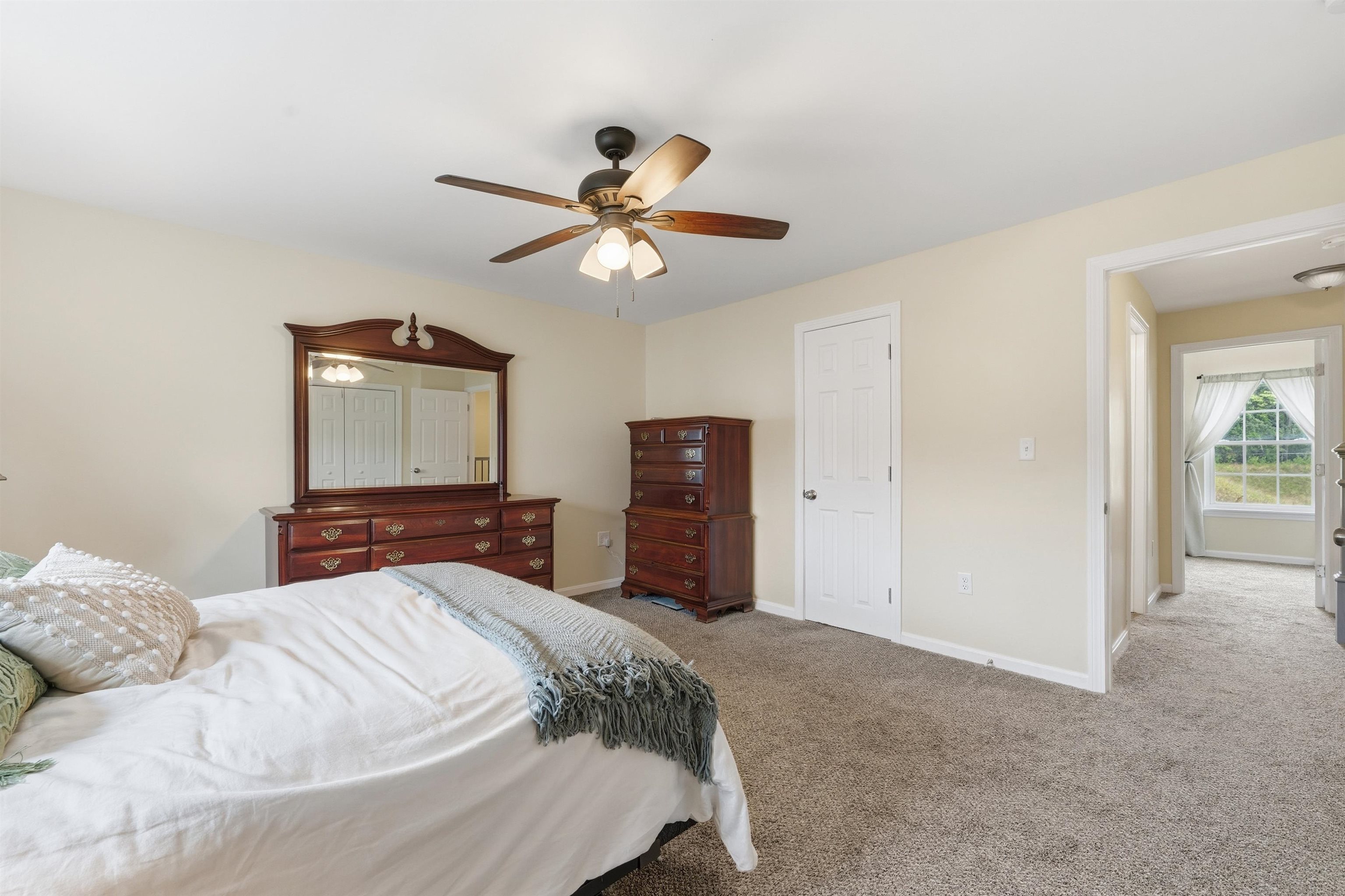 107 Franklin St Extension, Unit 8 Derry, NH 03038 - Photo 23 of 45