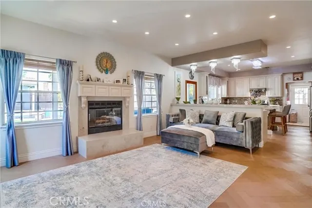 $8,295 | 12643 Collins Street, Valley Village, CA 91607