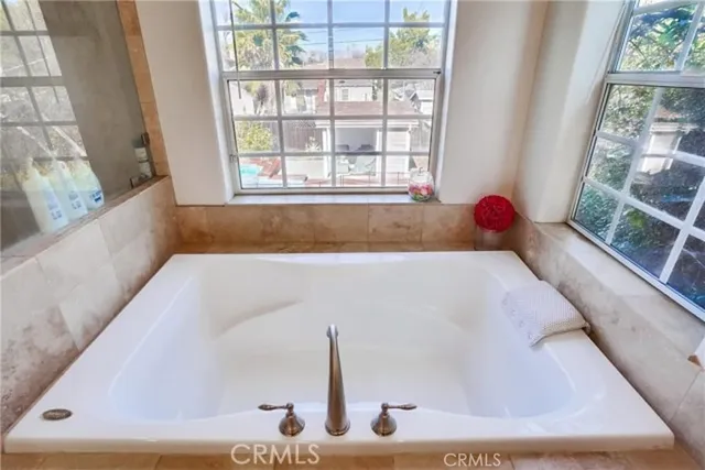 $8,295 | 12643 Collins Street, Valley Village, CA 91607