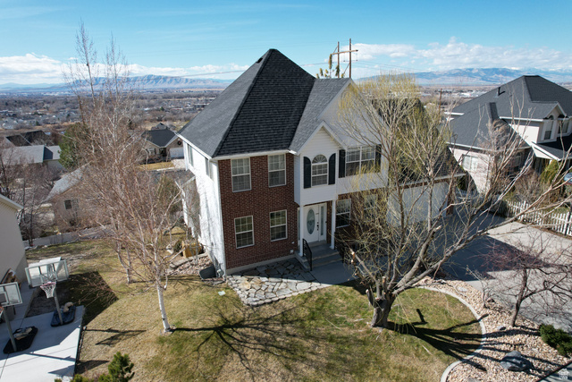 1083 North 700 East Springville, UT 84663 - Photo 2 of 75