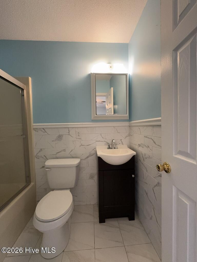 110 Elwood Road Jacksonville, NC 28546 - Photo 12 of 20 Primary Bathroom