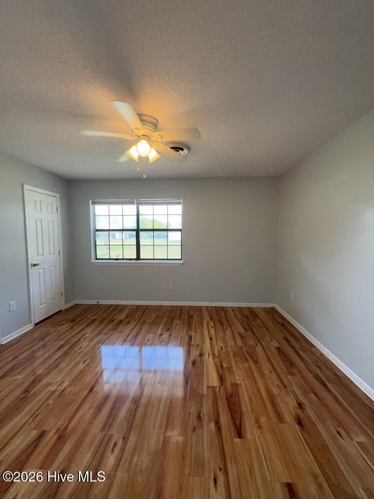 110 Elwood Road Jacksonville, NC 28546 - Photo 10 of 20 Primary Bedroom