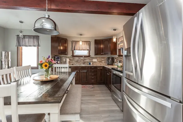 $414,900 | 17 Anawan Street, Taunton, MA 02780