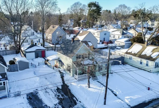 $414,900 | 17 Anawan Street, Taunton, MA 02780