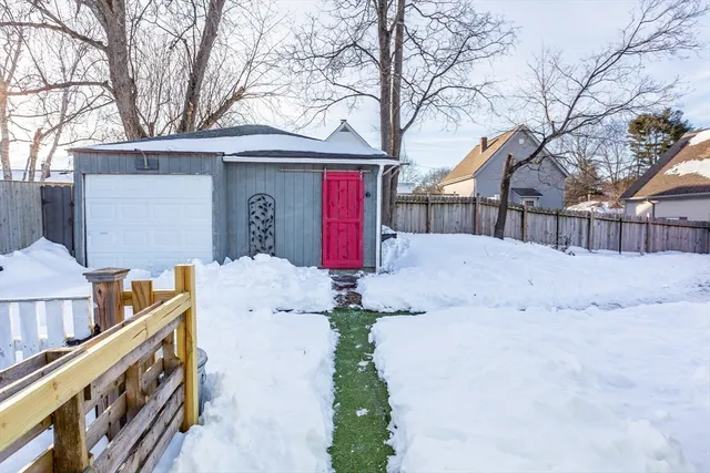 $414,900 | 17 Anawan Street, Taunton, MA 02780