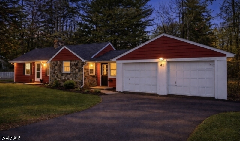 41 Summit Road Sparta, NJ 07871 - Photo 2 of 27 Gallery Image 2