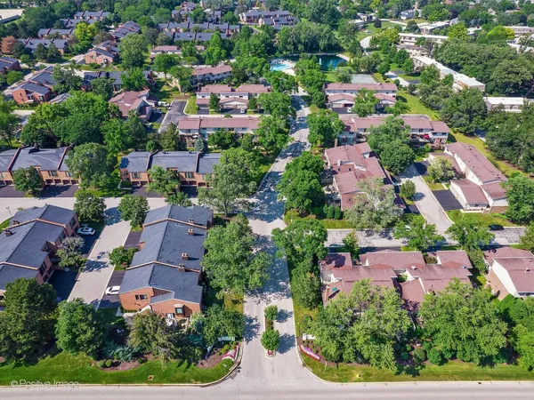 $499,900 | 19W173 Ginny Lane East, Unit 182, Oak Brook, IL 60523