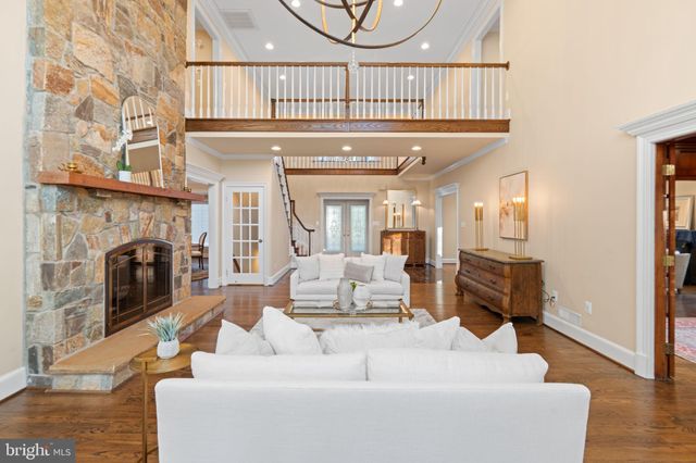 $2,600,000 | 1311 Summerwood Court, McLean, VA 22102